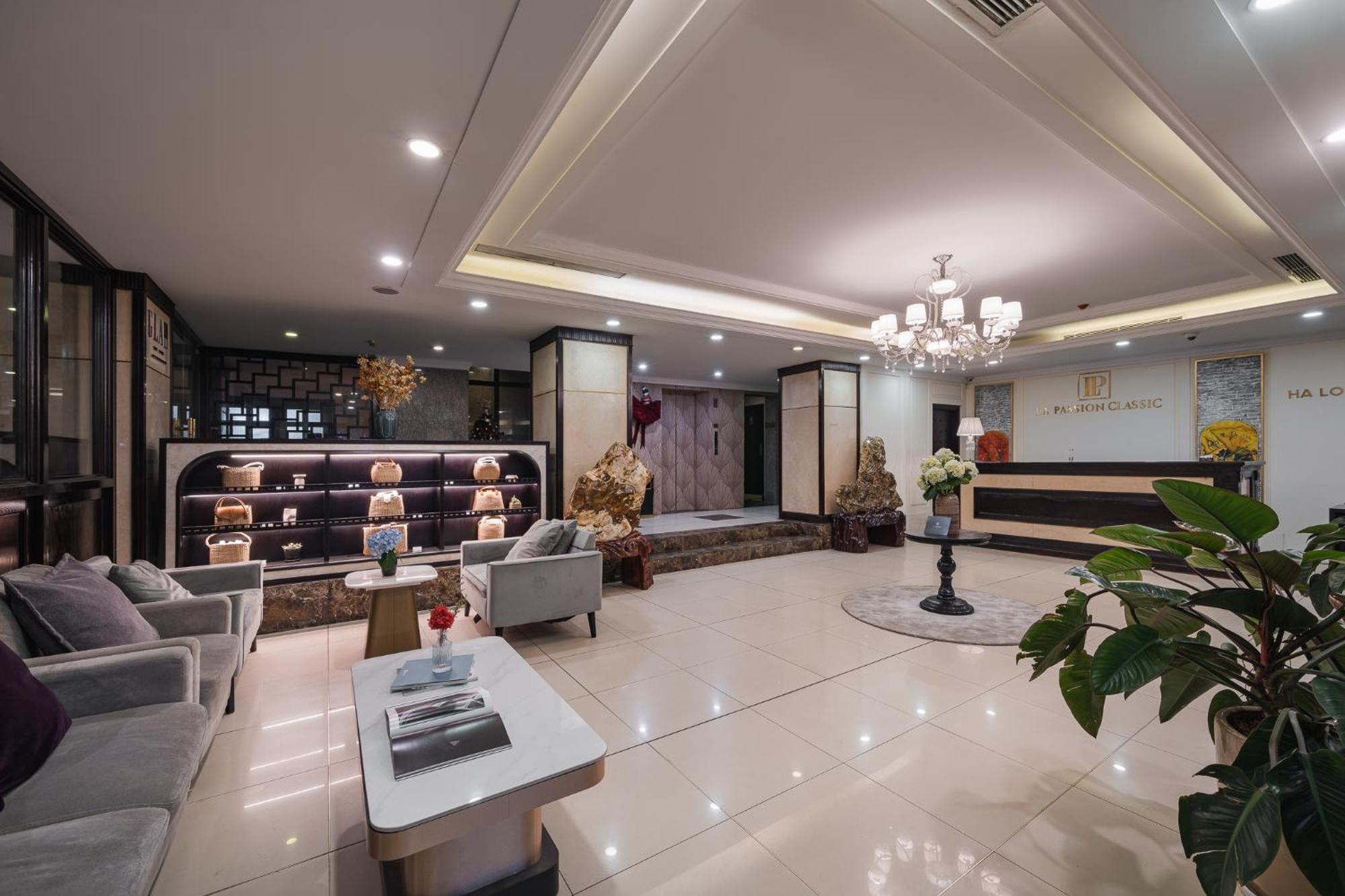 Mon Regency Hotel